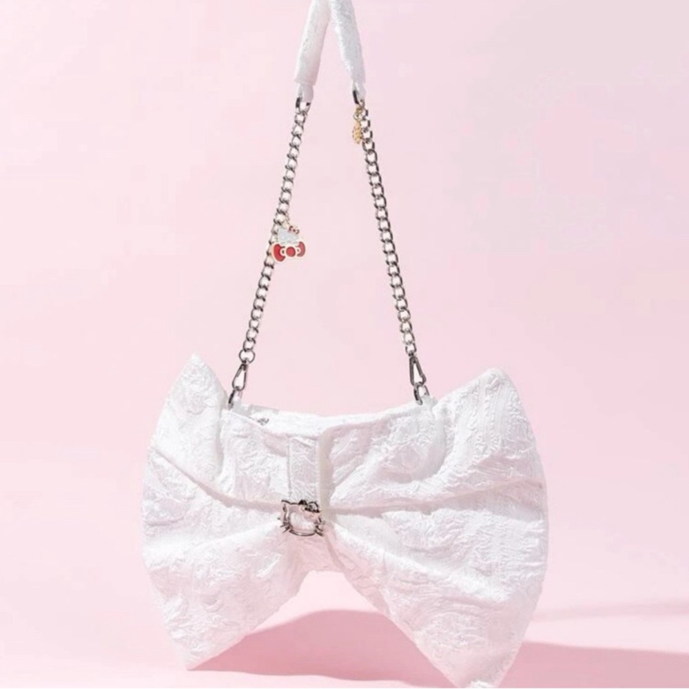 Hello kitty bow bag